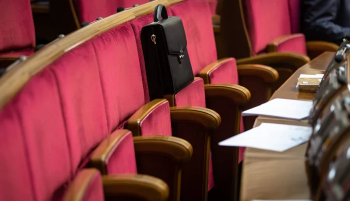 Лишь 26% киевлян считают деятельность «Слуги народа» полезной – опрос