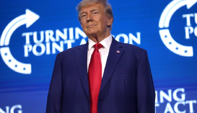 Рейтинг Трампа среди американцев упал до рекордного минимума второго срока — опрос