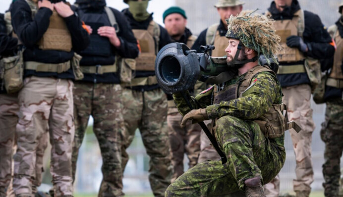 Міністри оборони ЄС домовились відправити військових інструкторів в Україну після перемир’я
