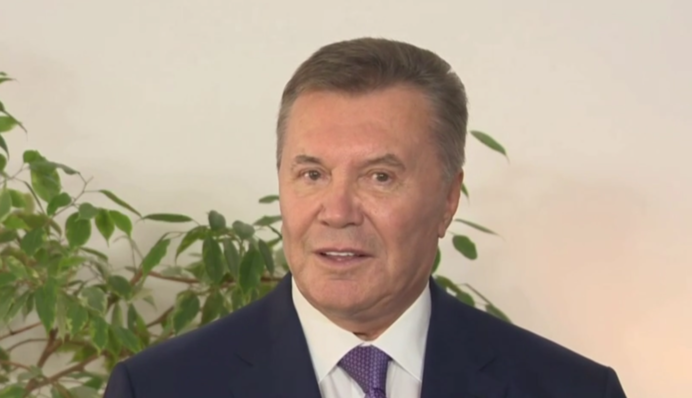 Янукович вперше за тривалий час з’явився у публічному просторі