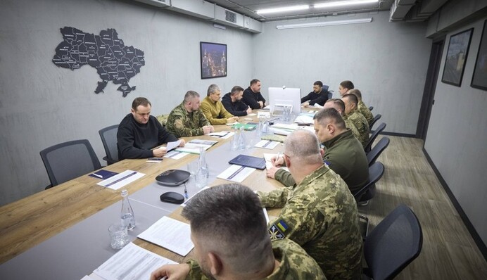 В опалювальний сезон для захисту енергооб'єктів закуповуватимуть додаткове ППО – Зеленський