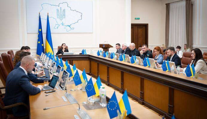 Правительство упростило предоставление статуса для детей, пострадавших от войны