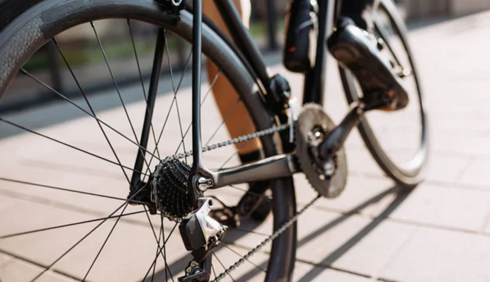 З'їхав на велосипеді по ескалатору метро: поліція склала протокол на студента