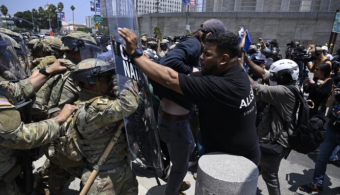 Суд у США визнав незаконним розгортання Нацгвардії в Лос-Анджелесі адміністрацією Трампа