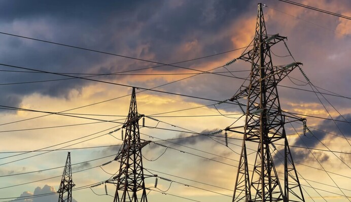Кінцева ціна на електроенергію для українського бізнесу в серпні була на рівні ЄС