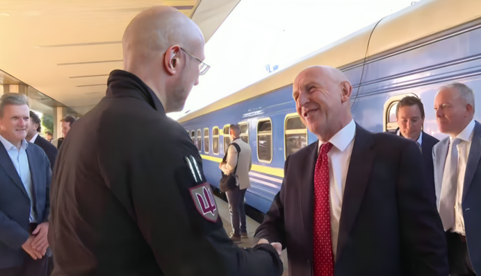 В Київ прибув міністр оборони Великої Британії – що обговорюватиме