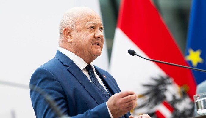 ЄС має стати учасником мирних перемовин щодо України - канцлер Австрії