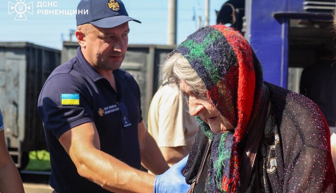 На подконтрольной украинским властям территории Донецкой области остаются проживать 216 тысяч гражданских жителей - ОВА