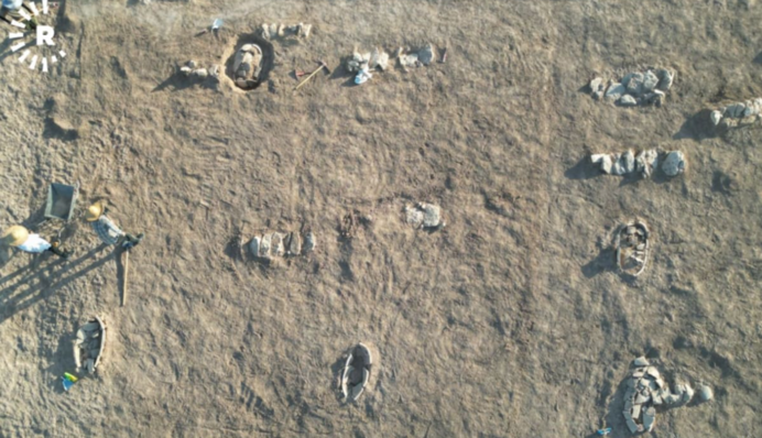 Засуха в Ираке раскрыла руины древнего города и гробницы возрастом 2300 лет