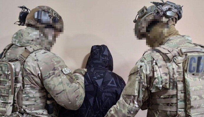 Россия использует несовершеннолетних для диверсий и шпионажа, вербуя их через Telegram и видеоигры - NYT