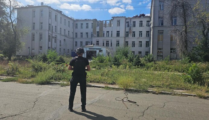 Росіяни атакували лікарню у Костянтинівці Донецької області