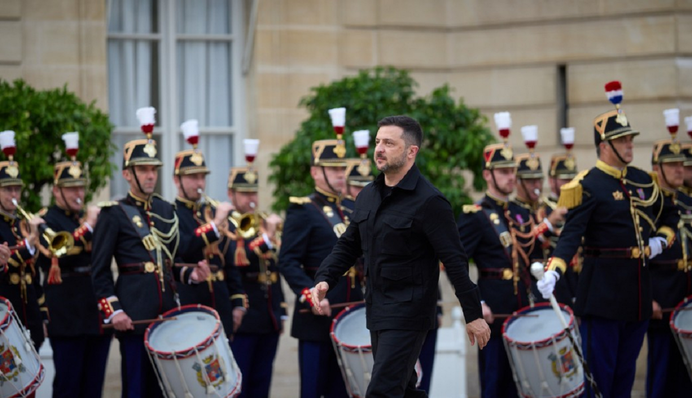 Зеленский и Виткофф провели встречу в Париже