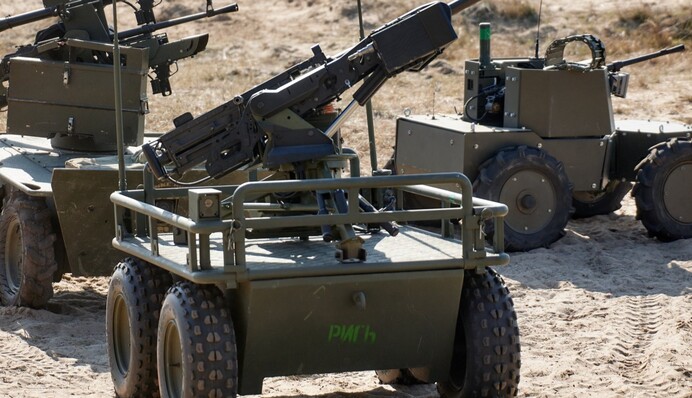 Наземні роботи на фронті: військовий розповів про їх ефективність у бойових операціях