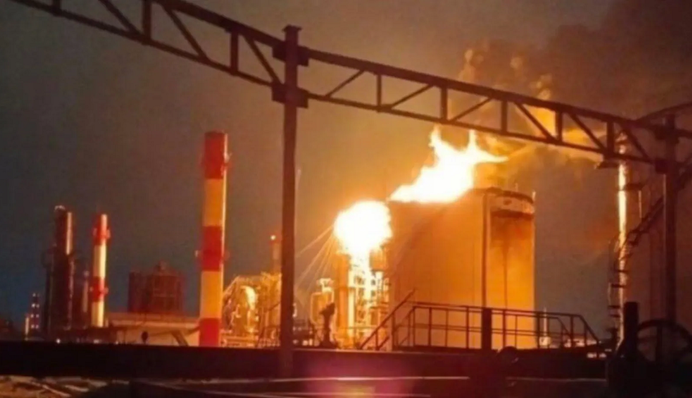 До 20% нефтеперерабатывающих мощностей России выведены из строя украинскими атаками – The Economist