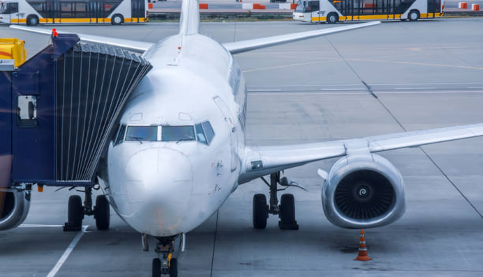 Збитки на понад 15,6 млн грн: НАБУ підозрює керівницю Одеського аеропорту