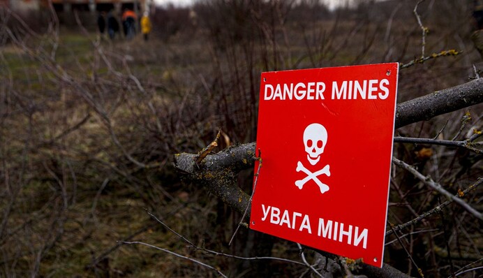 В Черниговской области россияне дистанционно минируют территорию беспилотниками