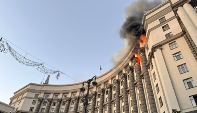 В ОП офіційно підтвердили, що РФ вдарила по будівлі Кабміну ракетою "Іскандер"