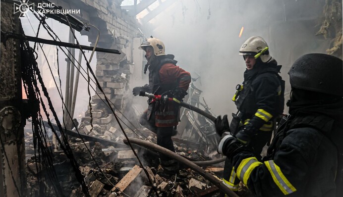 В Сумской области во время российских атак ранены спасатели и правоохранители