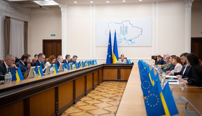 Кабмін зареєстрував у Раді законопроєкти про оподаткування доходів з цифрових платформ