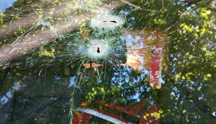 На Харківщині росіяни обстріляли «швидку», постраждали медики