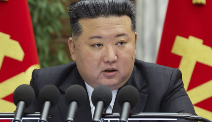 КНДР разрабатывает новую программу развития ядерных и обычных сил