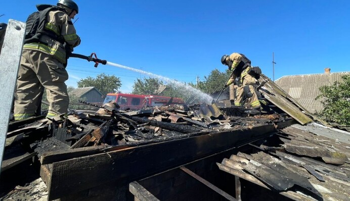 Обстрелы РФ из артиллерии Днепропетровской области: погибла женщина