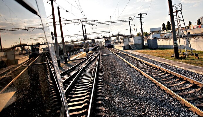 Детонація боєприпасів у поїзді: у Генштабі пояснили пошкодження залізниці у Київській області