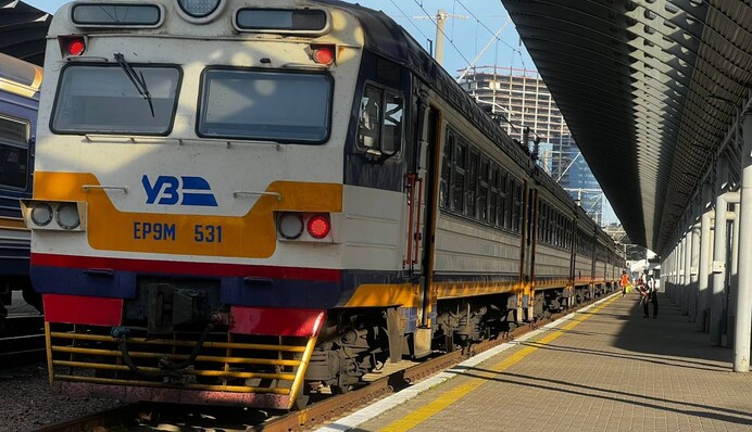 Железнодорожный участок под Киевом работает по графику после аварии – УЗ