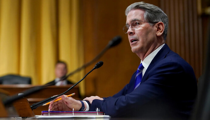 Війна закінчилася б через 90 днів, якби Європа запровадила санкції проти покупців російської нафти - Бессент