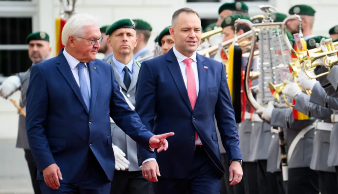 Штайнмаєр та Мерц відмовили Навроцькому щодо виплати репарацій