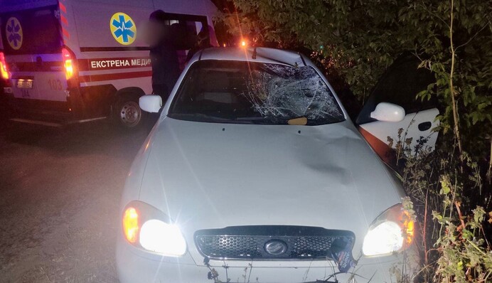 ДТП на Київщині: авто протаранило літнього велосипедиста