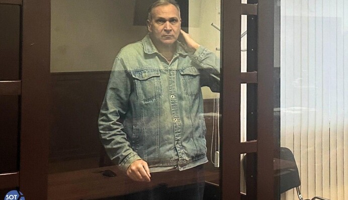 У РФ суд засудив шкільного охоронця до 5 років позбавлення волі за репост про Бучу