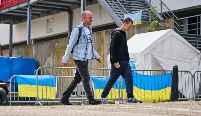 Нідерланди можуть запровадити зміни щодо житла для українських чоловіків-біженців