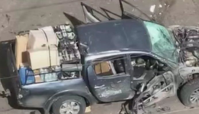 Біля Покровська транспорт зі знімальною групою 