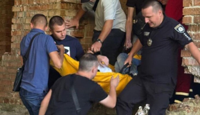 На Львівщині зниклого підлітка знайшли непритомним за 70 км від дому