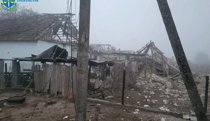 В Белозерке на Херсонщине в результате ночных обстрелов ранен мужчина