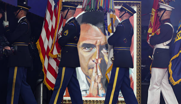 Поминальна служба за Кірком затьмарила передвиборчі мітинги Трампа – Reuters