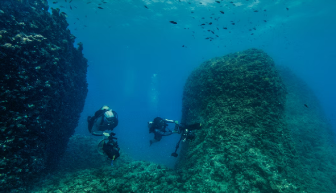 Археологи нашли подводный порт, который может вывести к утраченной гробнице Клеопатры
