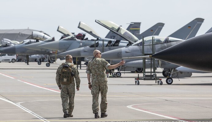 Винищувачі НАТО за тиждень шість разів перехоплювали літаки РФ біля кордонів країн Балтії