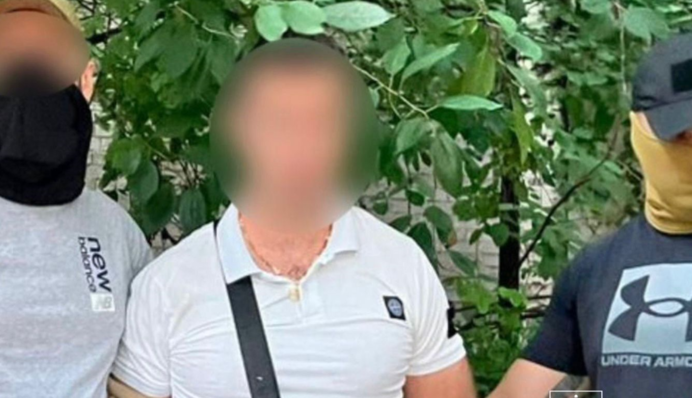 Загрожує 9 років тюрми: у Києві судитимуть організатора схеми незаконного виїзду до Молдови