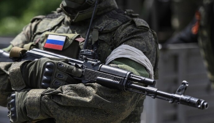 Росіяни розстріляли сімʼю на Донеччині та захопили дитину в заручники задля просування