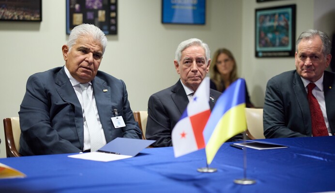 Санкції проти російського танкерного флоту та розвиток двосторонніх відносин: Зеленський зустрівся з Президентом Панами