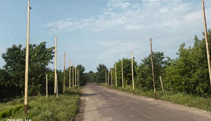 Уряд працює над захистом основних доріг антидроновими сітками — Свириденко