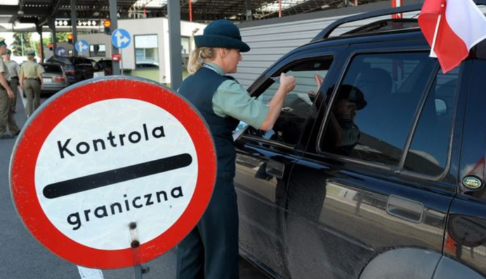 У ДПСУ попередили про збільшення пасажиропотоку на кордоні з Молдовою та Польщею: причини