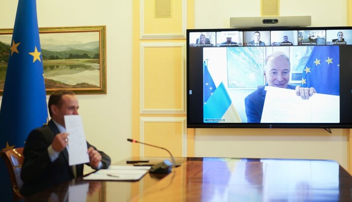 Україна та ЄС продовжили 