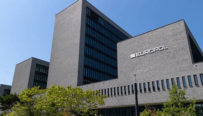 У Нідерландах арештували двох підлітків, яких підозрюють у шпигунстві на користь РФ