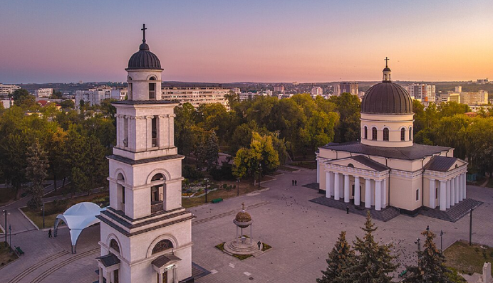Росія перед виборами в Молдові вербувала православних священників для пропаганди — Reuters