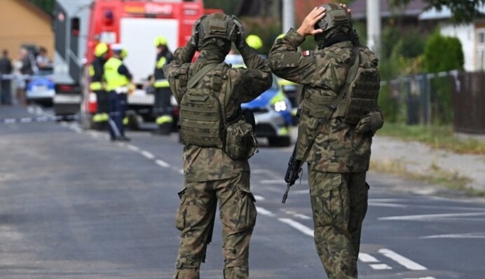 В направлении Польши летело 92 дрона, Украина сбила некоторые из них — Зеленский