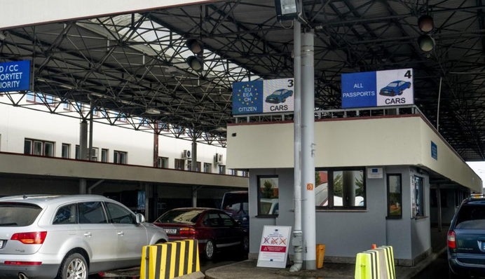 ЄС планує обмежити поїздки російських дипломатів Європою для припинення шпигунства — Euobserver