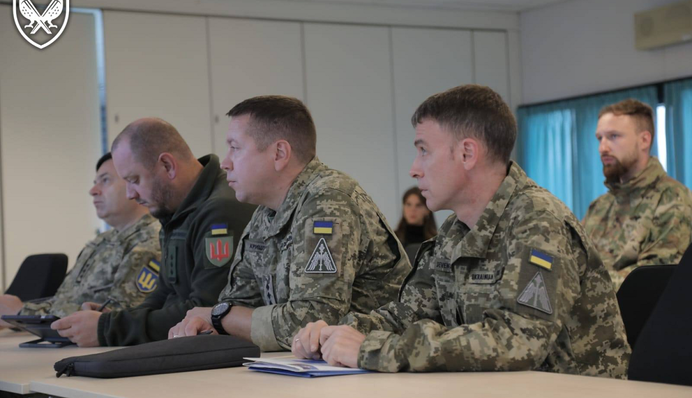 Украинские военные разворачивают в Дании миссию, чтобы делиться опытом защиты от дронов — Зеленский